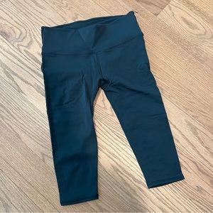 Lululemon Teal Crop Leggings Size 8